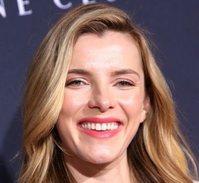 Betty Gilpin