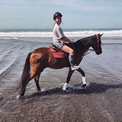 Bella Anderson With A Horse