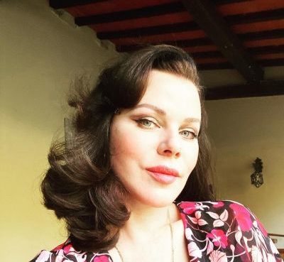 Debi Mazar