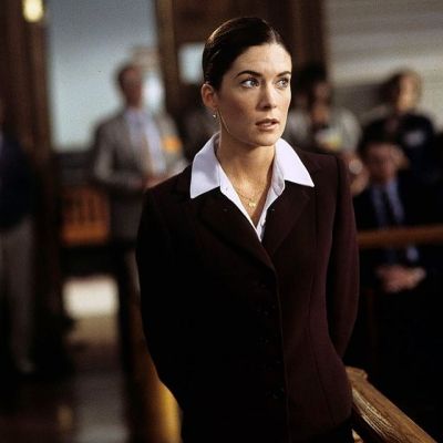 Lara Flynn Boyle Height
