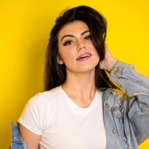 Mikaela Pascal Wiki, Age, Height, Net Worth, Boyfriend, Career