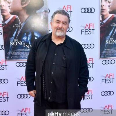 Saul Rubinek Height