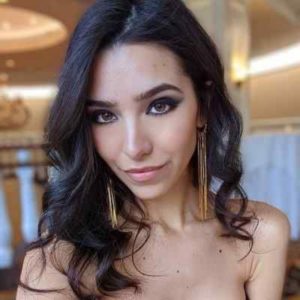 ASMR Glow- Wiki, Age, Height, Boyfriend, Net Worth (Updated on January