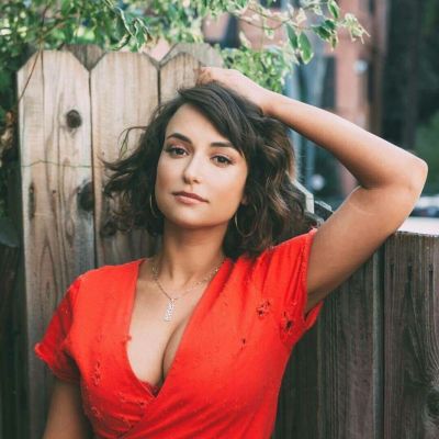 Milana Vayntrub