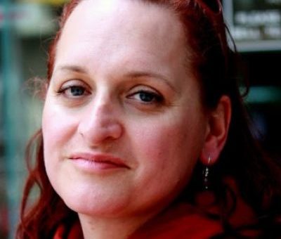 Dr Lynette Nusbacher