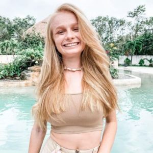 Mia Fizz Wiki, Net worth, Age, Height, Boyfriend, Ethnicity, Career & Facts
