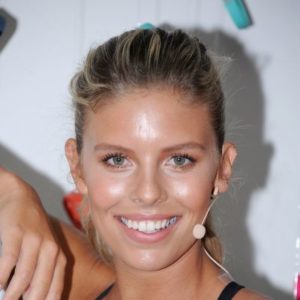 Natasha Oakley Wiki, Age, Boyfriend, Height, Net Worth, Career, Nationality