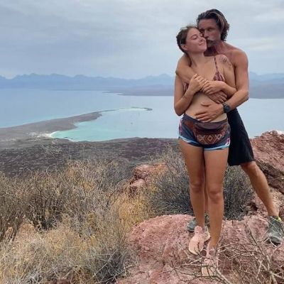 Aisha Mendez and Martin Henderson