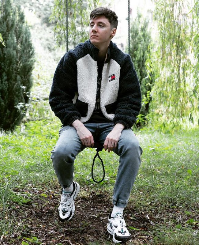 Lewis Dawkins Networth