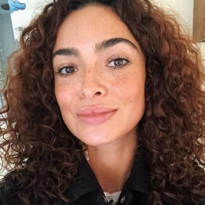 Anna Shaffer