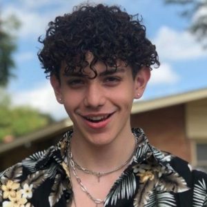 Julian Barboza Wiki, Age, Height, Girlfriend, Net Worth, Ethnicity