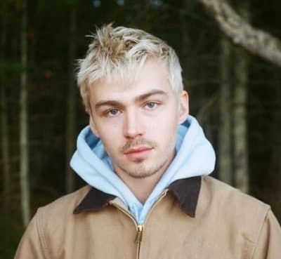 Miles Heizer