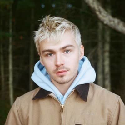 Miles Heizer