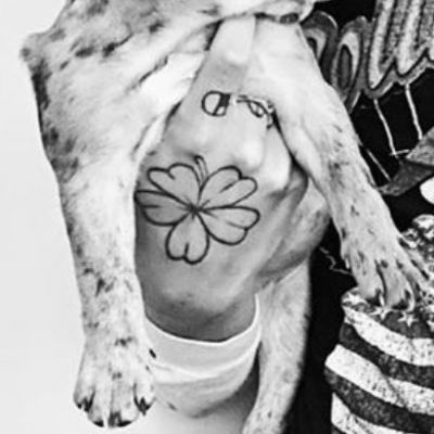presley gerber Five Leaf Clover’ Tattoo