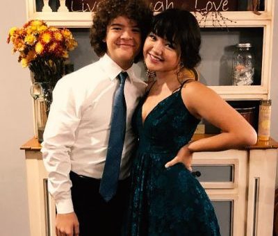 Gaten Matarazzo and Lizzy Yu