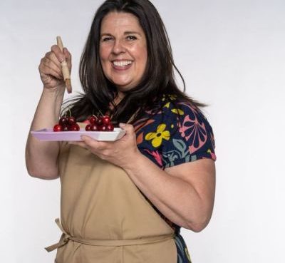 Amanda in The Great British Bake Off