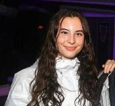 Alizeh Keshvar Davis Jarrahy