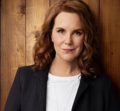 Elizabeth Perkins