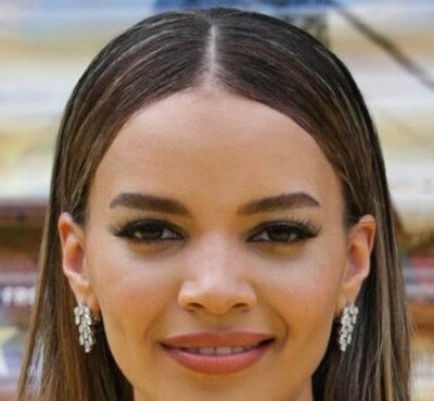 Leslie Grace
