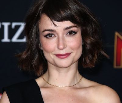 Milana Vayntrub