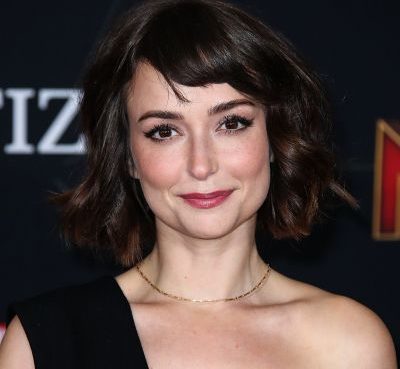 Milana Vayntrub