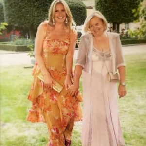 Penny Lancaster Net Worth, Wiki, Age, Ethnicity, Husband, Height, Career