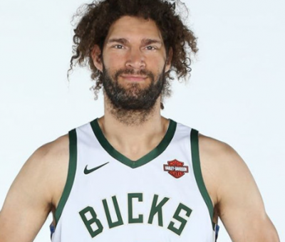Robin Lopez