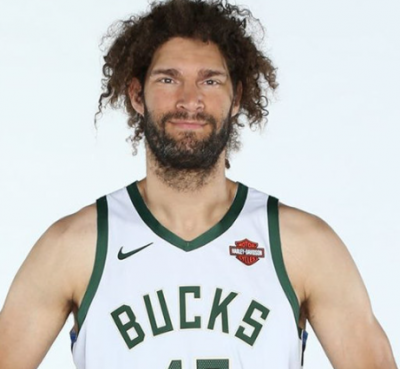Robin Lopez