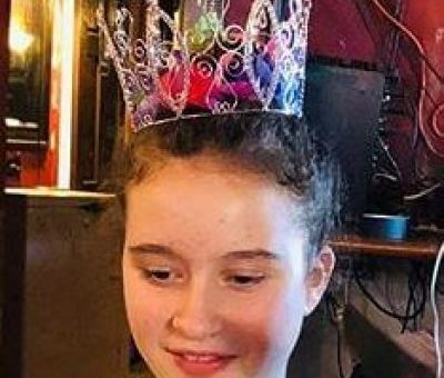 Felicity Amore Castle Hughes