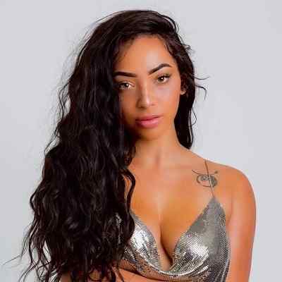 Taylor Lauren Sanders