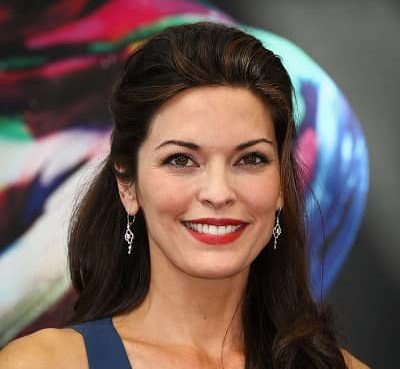 Alana de la Garza