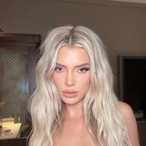 Alissa Violet Wiki, Age, Net Worth, Boyfriend, Dating, Height