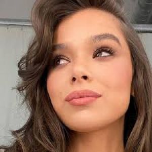 Hailee Steinfeld