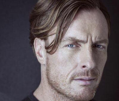 Toby Stephens