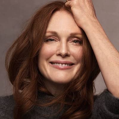 Julianne Moore net worth