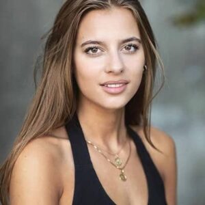 Nadia Parkes Wiki, Age, Net Worth, Boyfriend, Dating, Height