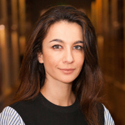Yalda Hakim