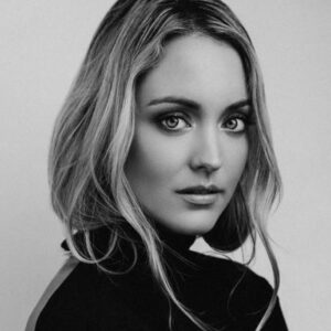 Christina Wolfe- Wiki, Age, Height, Boyfriend, Net Worth (Updated on