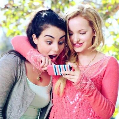 Dove Cameron And Veronica St Claire