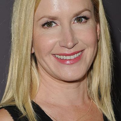 Angela Kinsey