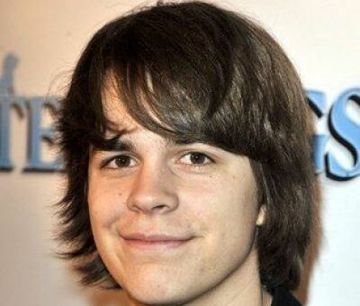 Johnny Simmons