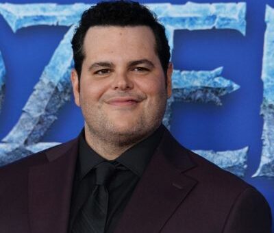 Josh Gad
