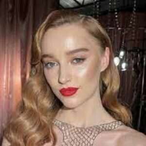Phoebe Dynevor Wiki 2024- Age, Husband, Ethnicity, Net Worth, Height