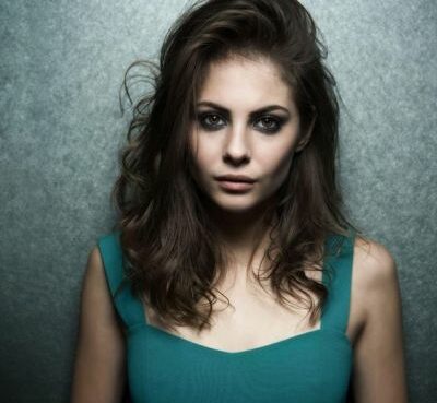 Willa Holland