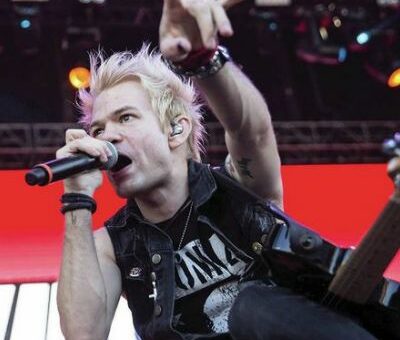 Deryck Whibley