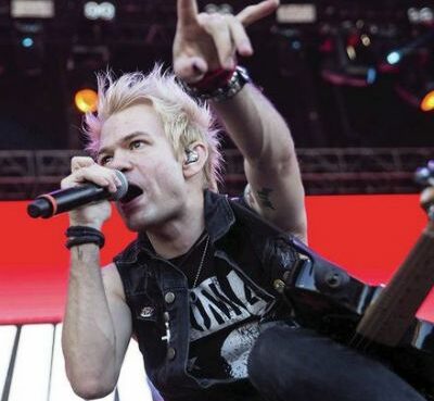 Deryck Whibley