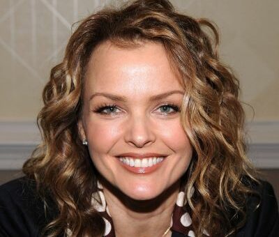 Dina Meyer