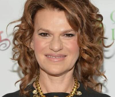 Sandra Bernhard