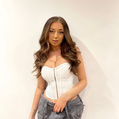 Anastasia Kingsnorth Height