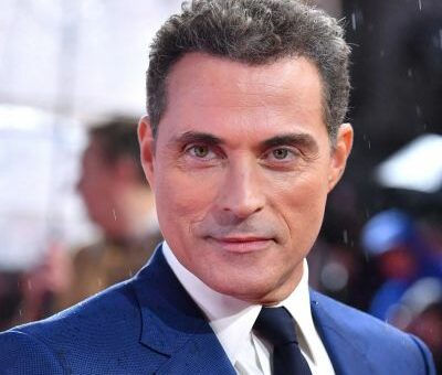 Rufus Sewell